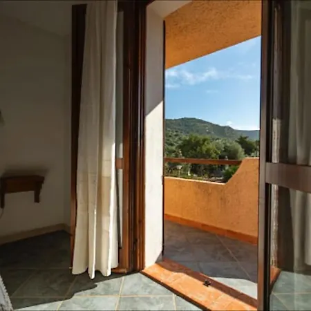 Holiday home Ginepro, Spaziosa, A 200 Metri Dal Mare Marongiu