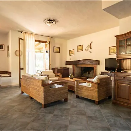 Ginepro, Spaziosa, A 200 Metri Dal Mare Holiday home Marongiu