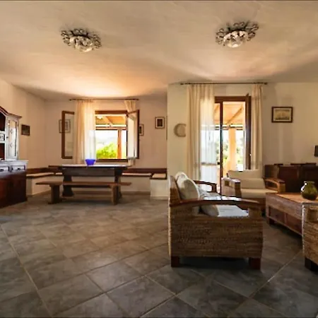 Ginepro, Spaziosa, A 200 Metri Dal Mare Holiday home Marongiu