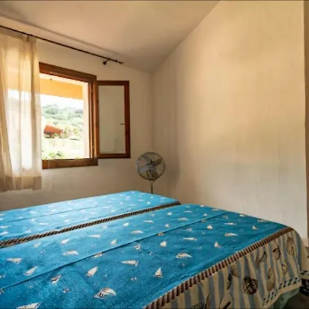 Holiday home Ginepro, Spaziosa, A 200 Metri Dal Mare Marongiu